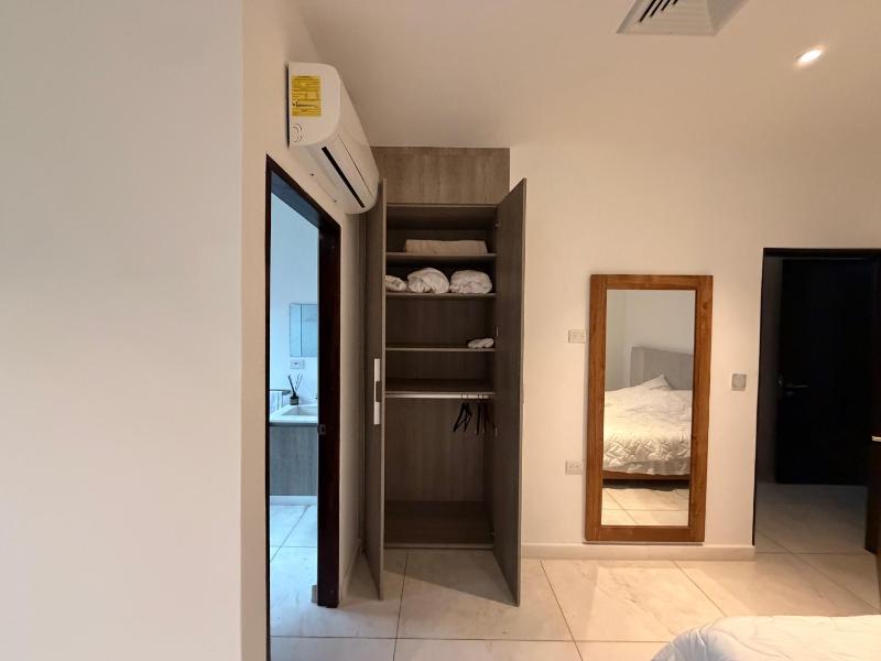 Cuarto con baño en Playa Hermosa Puntarenas - image 8