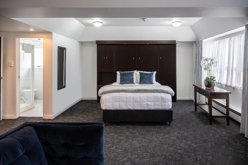 Bay Plaza Hotel - image 37
