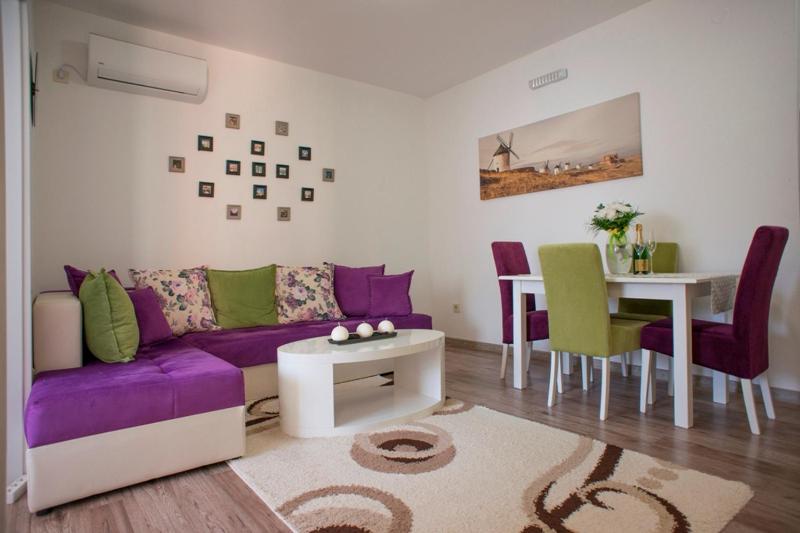 Superior Apartment image 2