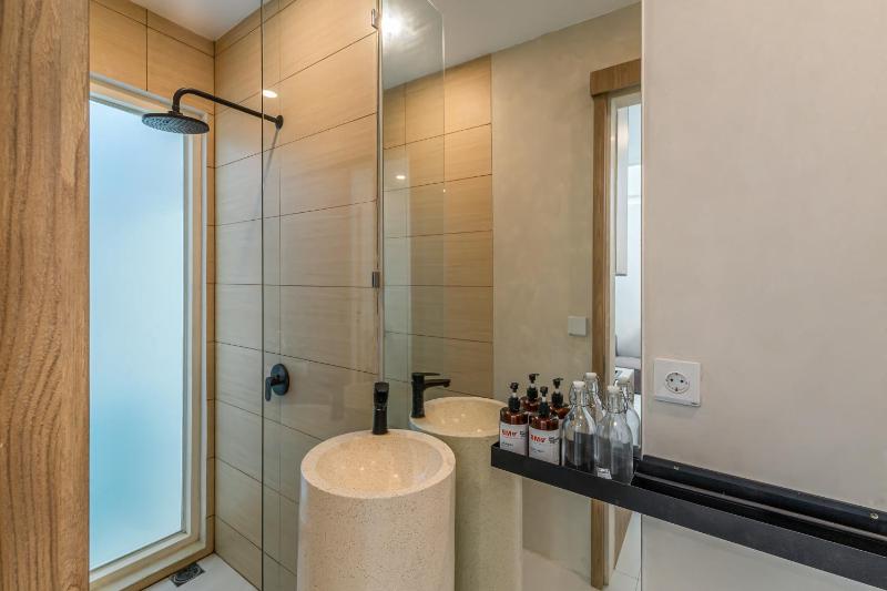Bingin Unit 13 - Sleek 1BR Retreat with Plunge Pool in Bingin! - image 6