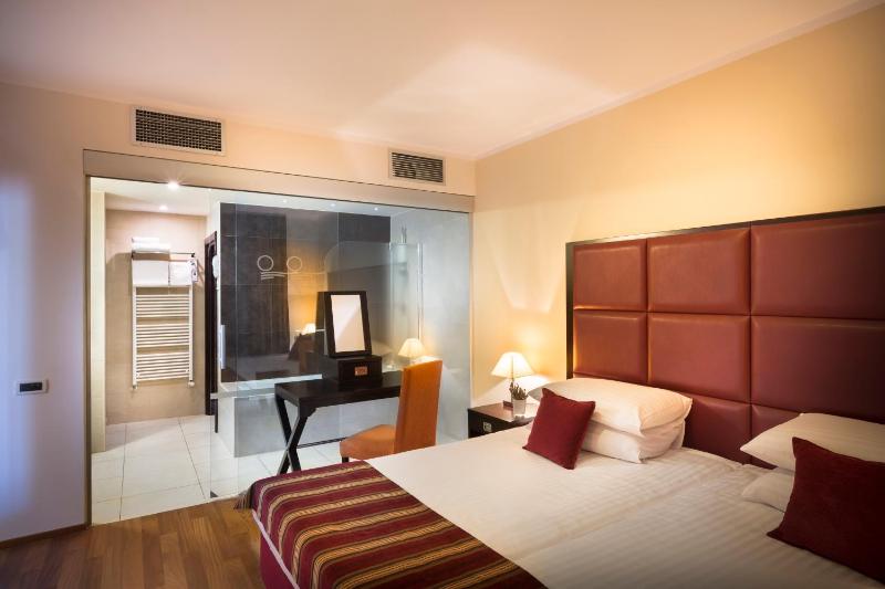Suite for 2+2 Seaview image 4