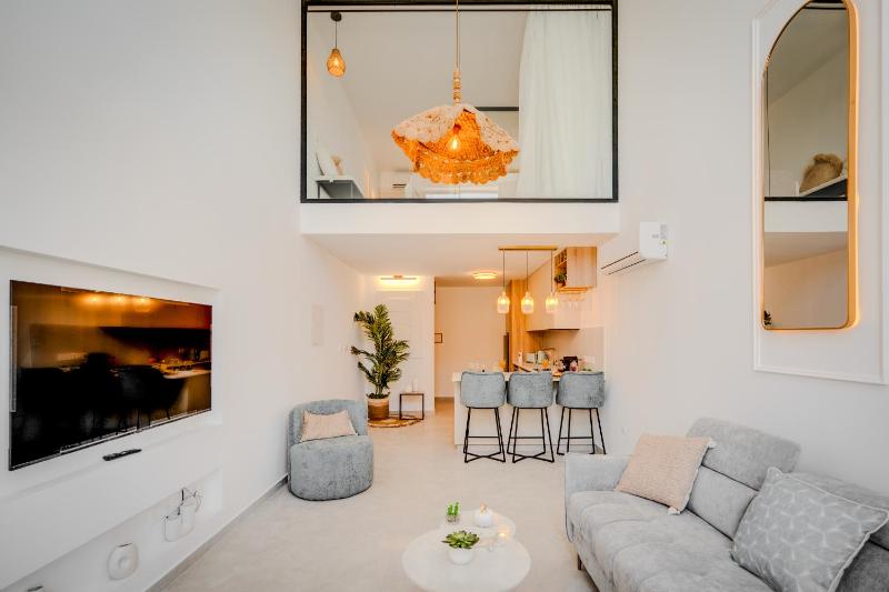 Antheo-Nest Apartments - image 14