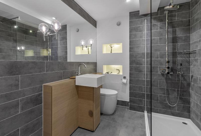 Harbour Lights Apartment - image 16