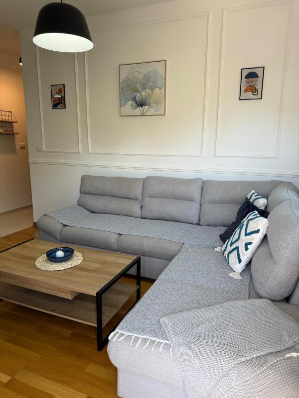 Gigi Home - image 6