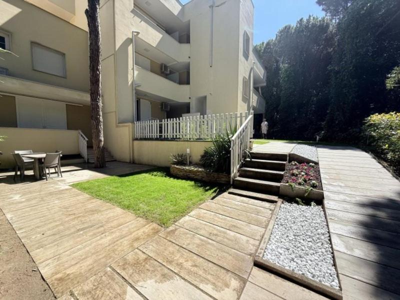 Apartment with large terrace in Rosolina Mare - image 10