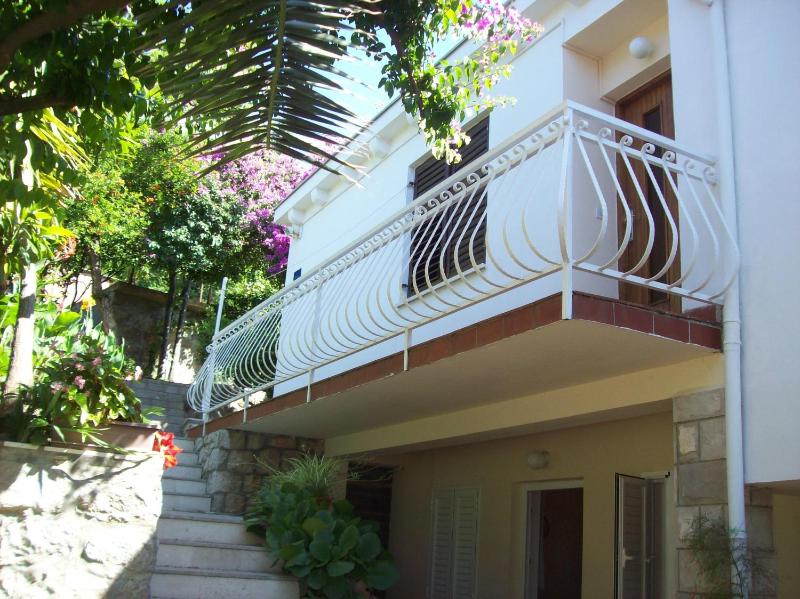 Captain's villa - image 22