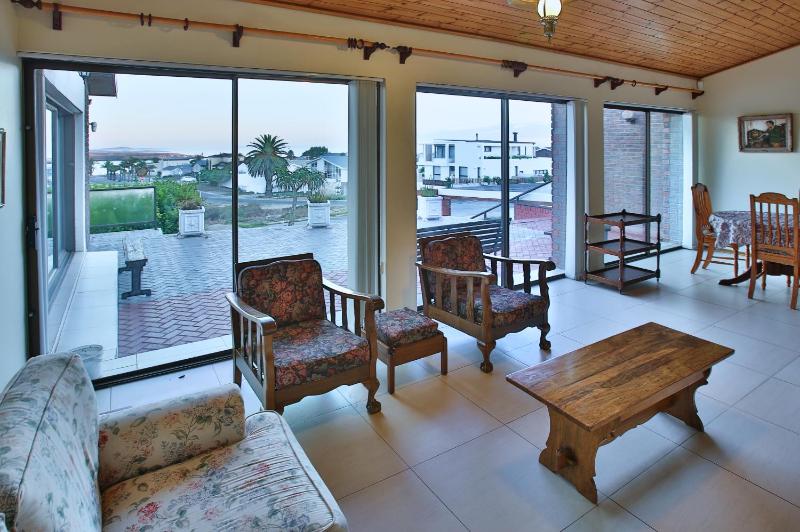 Dasklip Langebaan 8-sleeper - image 8