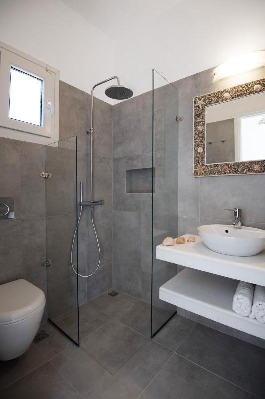 Flora & Agelos Studios - Paros - image 23