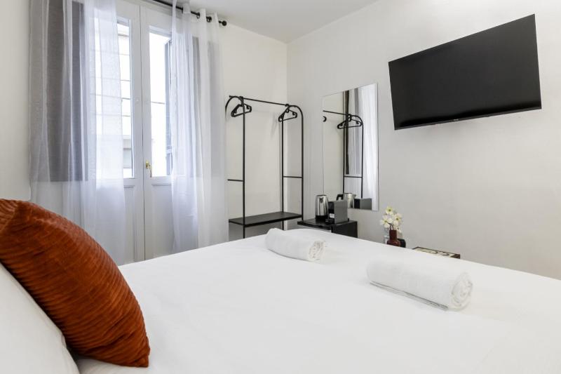 Easylife - Suite in Piazza del Duomo Como - image 13