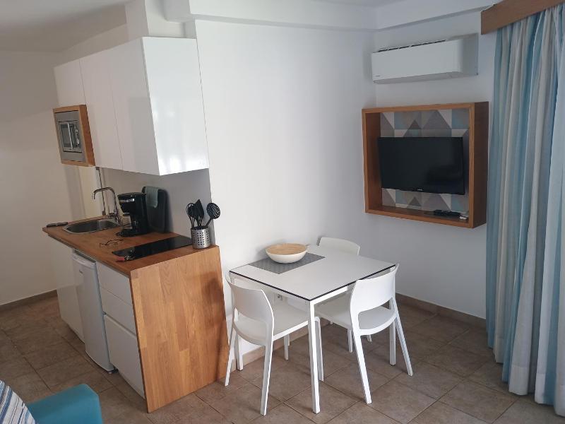 Apartamentos Corona Playa - image 7