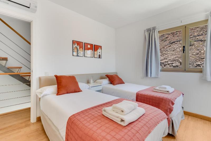Villa Chil - Luxury with heated pool and BBQ - image 42