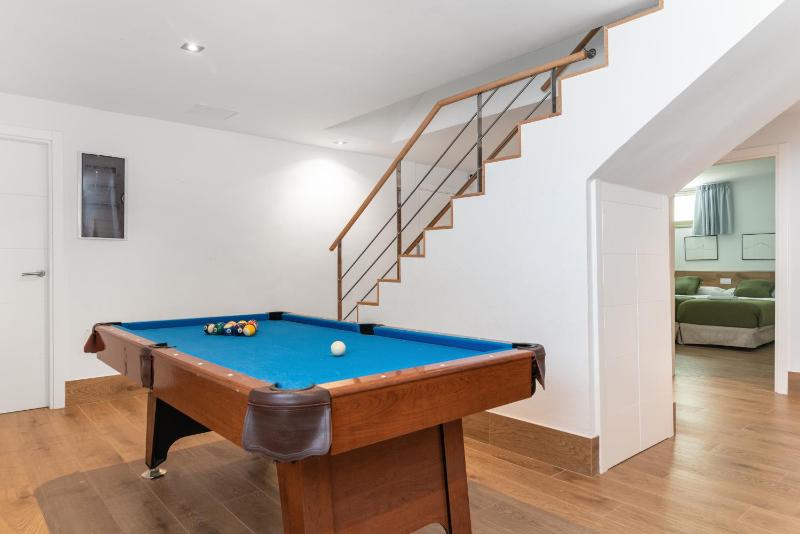 Villa Chil - Luxury with heated pool and BBQ - image 15
