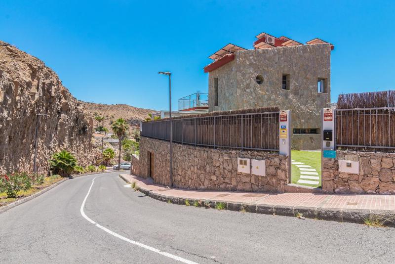 Villa Chil - Luxury with heated pool and BBQ - image 38
