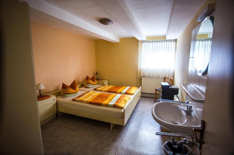 Double Room with Shared Bathroom image 4