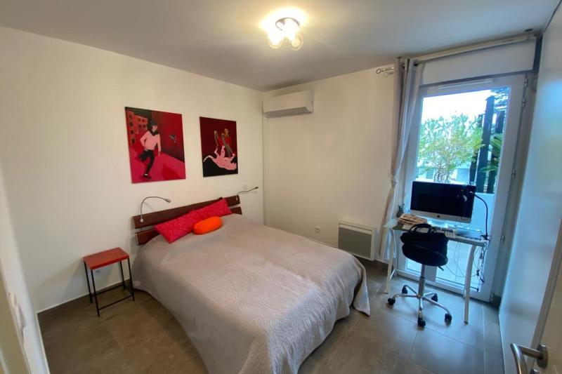Apartment with Pool and Terrace in Montpellier - image 4