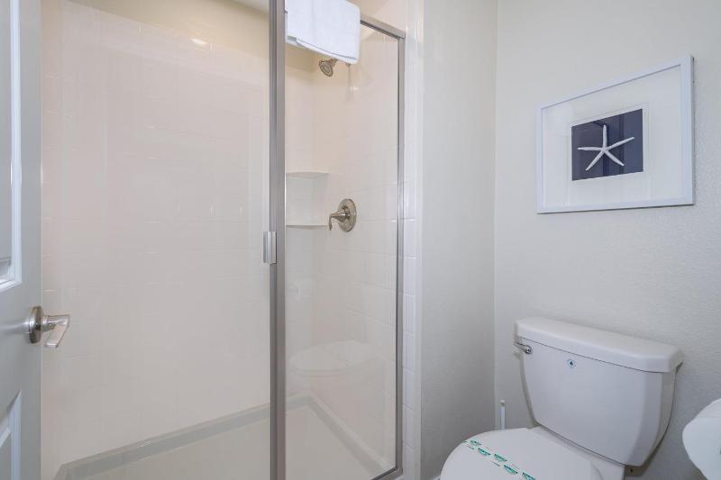 4BR Town House with Pool 4809AM - image 24