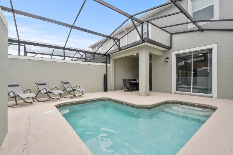 4BR Town House with Pool 4817CO - image 31