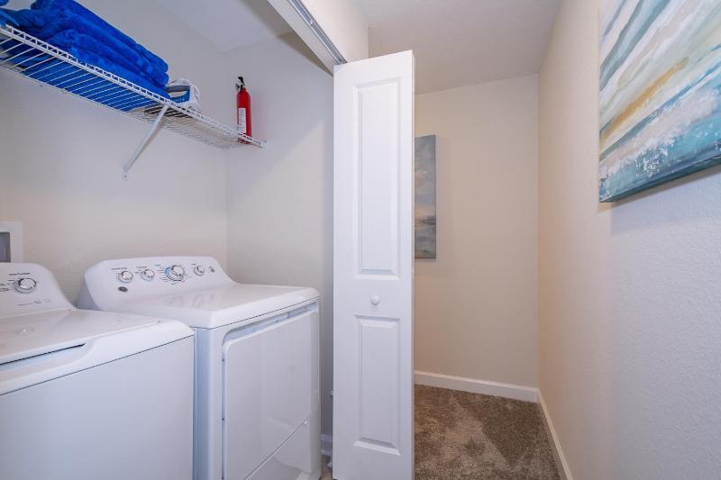4BR Town House with Pool 4819JA - image 7