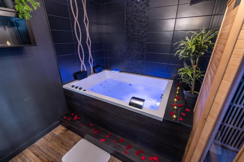 Urban Spa Romantique Chic - image 24