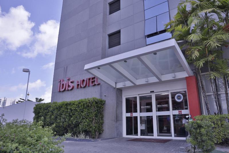 ibis Recife Boa Viagem - image 1