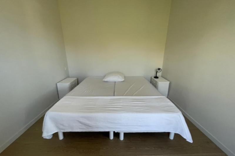 Charming 80m Near The Old Port! - image 7