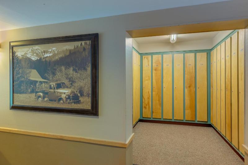 Lakeshore #1545 - image 15