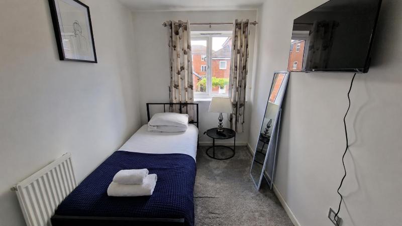 Cheltenham Corporate House| Spa Stn 3 min| Parking - image 10