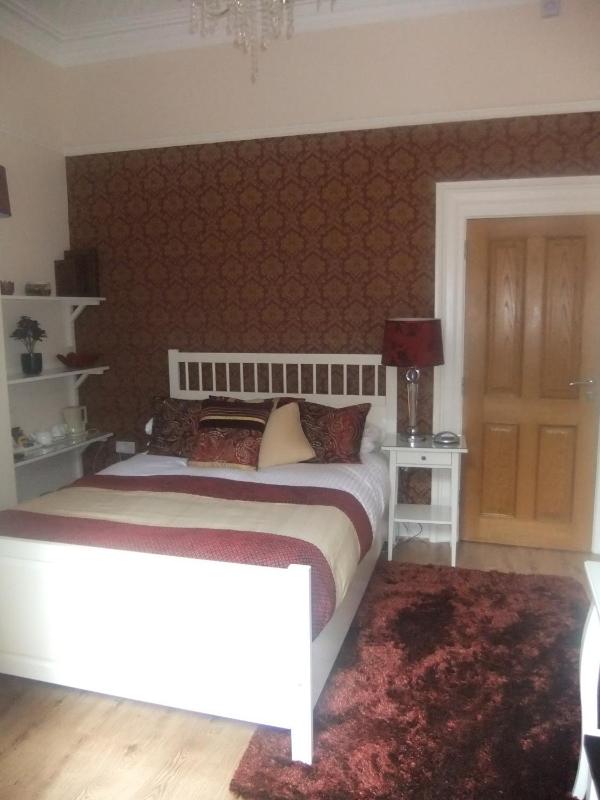 Double Room image 3