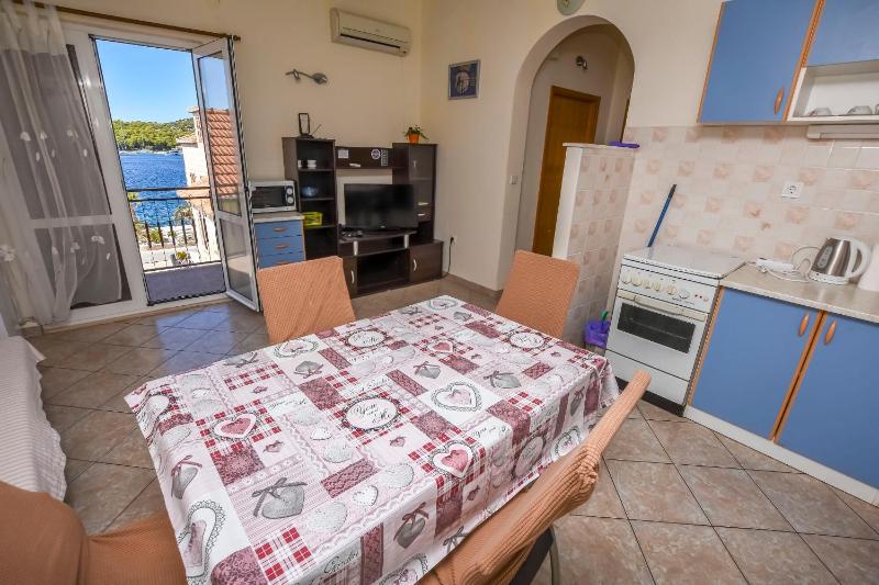 Apartment Vlatka - image 16