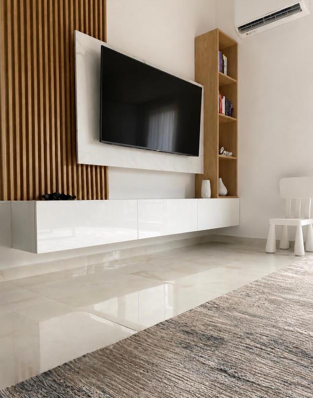 Apartment by Bar - image 15