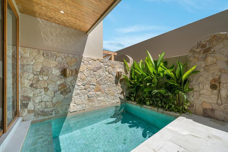 Kayana Villas - Modern 2BR Villas in Canggu Close to Beach & Cafés - image 10