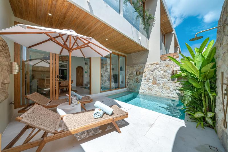 Kayana Villas - Modern 2BR Villas in Canggu Close to Beach & Cafés - image 1
