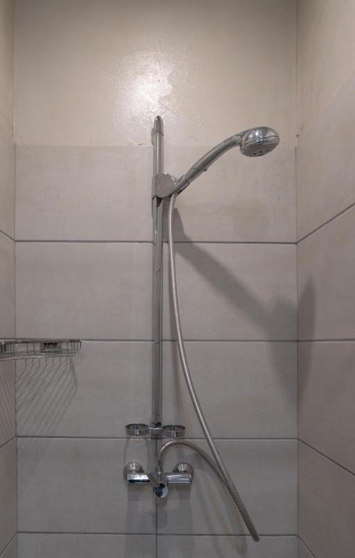 Living in moment - Ensuite bedroom - image 11
