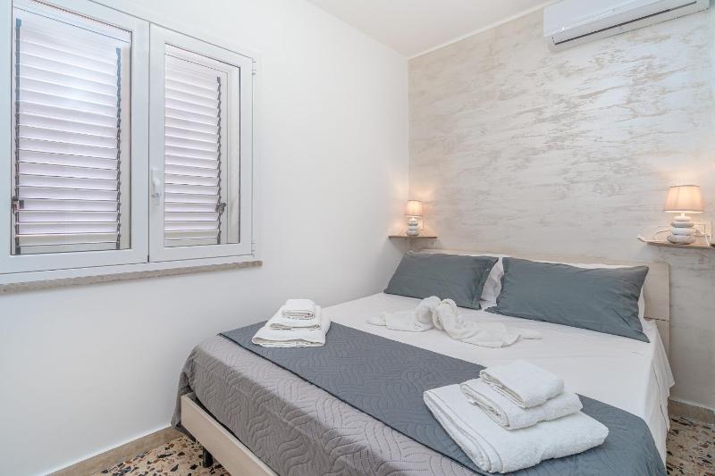 Avola Center Home - image 7