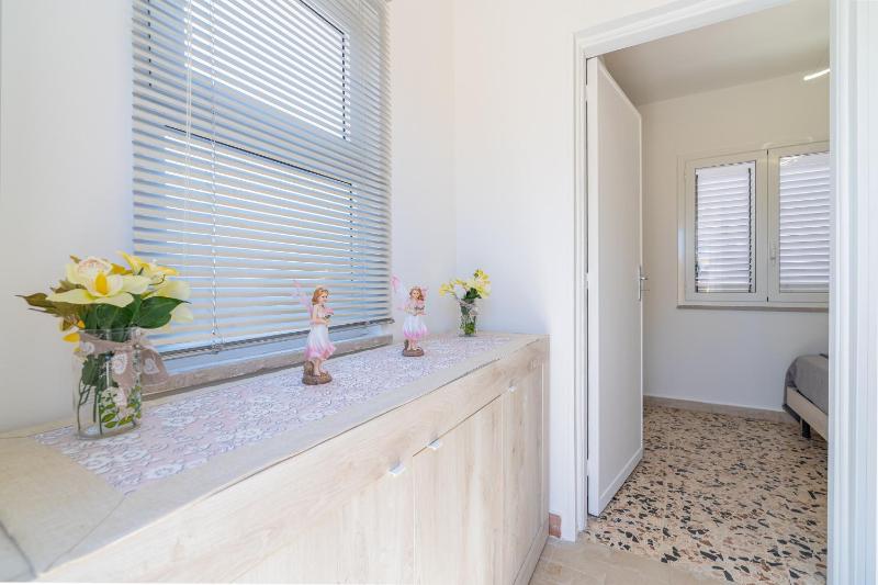 Avola Center Home - image 8