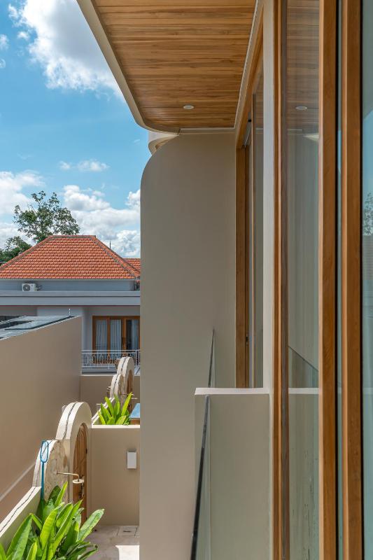 Kayana Villas - Modern 2BR Villas in Canggu Close to Beach & Cafés - image 32