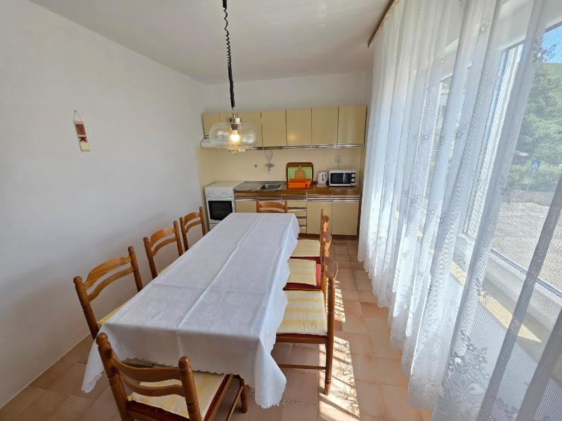 BED Apartment with 3 bedrooms and balcony - image 22