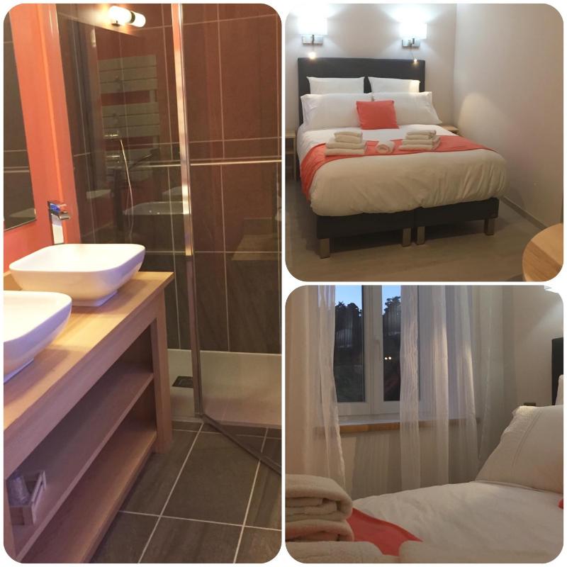 Double Room with Private External Shower and Toilet image 2