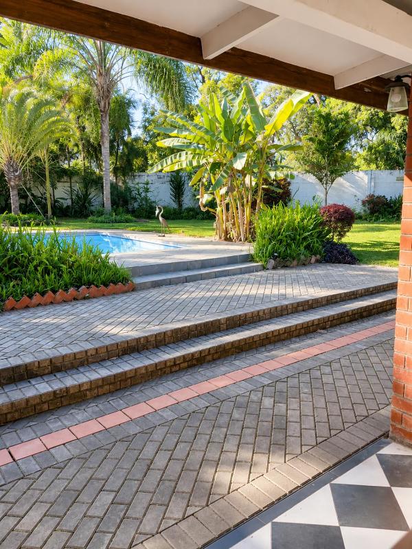 Supple Lodge - 300 Meters from Manda Hill Mall - image 1
