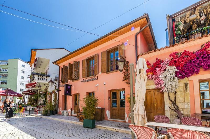 Konak Lemon Guesthouse Heart of Vlora by PikHost - image 13