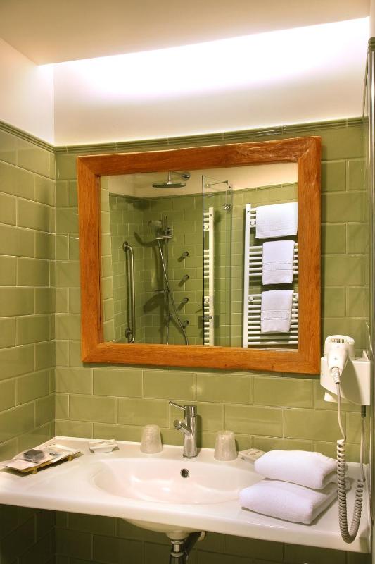 Standard Double Room image 1