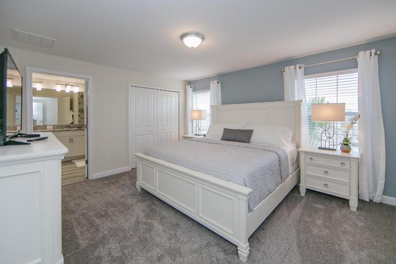 4BR Town house with Pool 4907JA - image 15