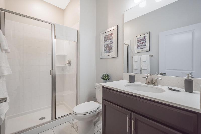 4BR Town House with Pool 4909NF - image 13