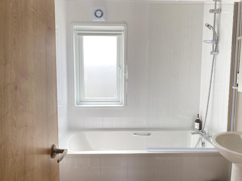 The Buttercup Lodge - image 24