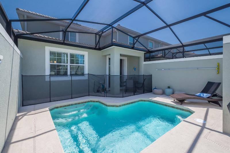 5BR Town House with Pool 4975AN - image 26