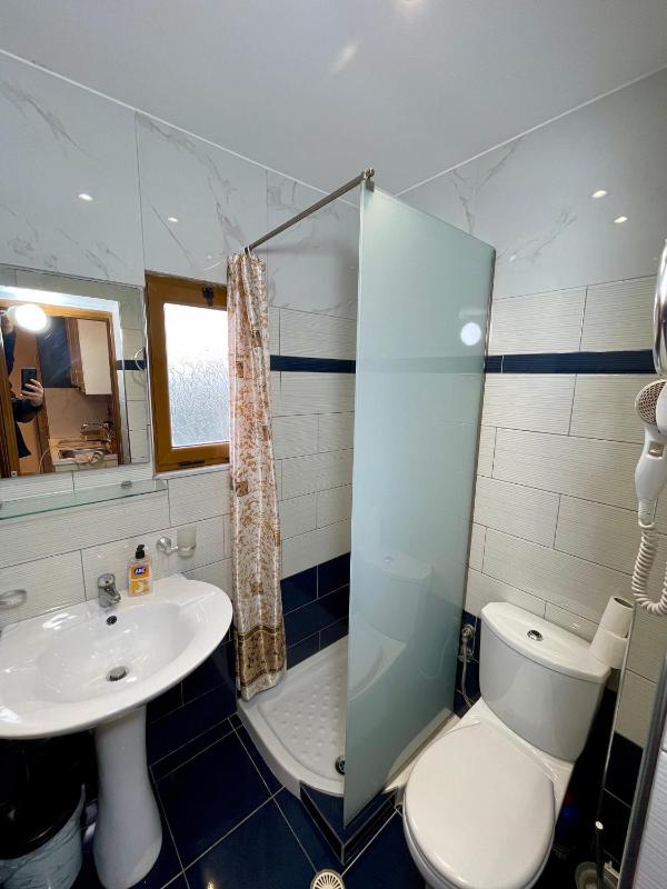 White Villa Ksamil - image 12