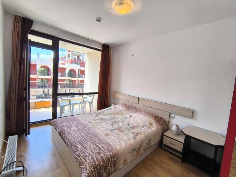 Dom-El Real Apartments in Raduga Complex - image 32