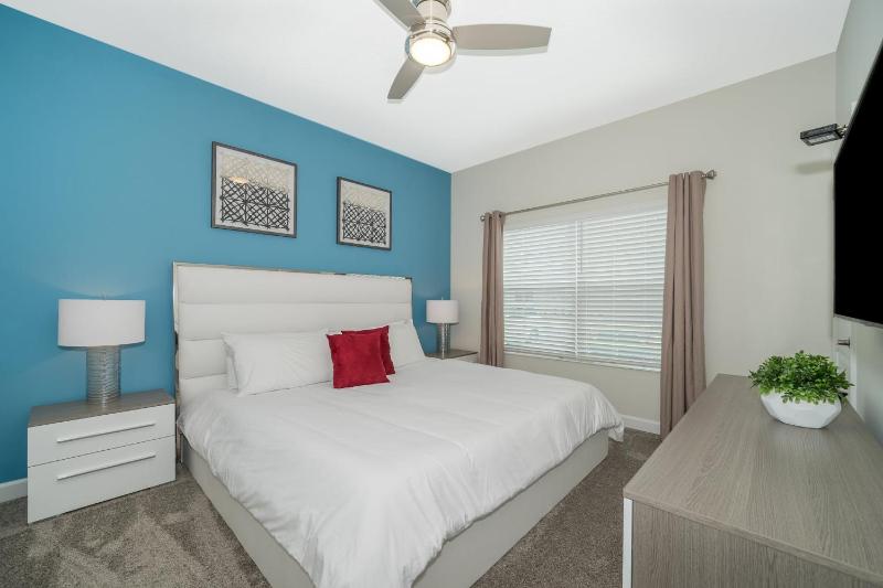 4BR Town House with Pool 5013MO - image 27