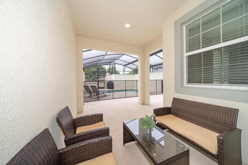 4BR Town House with Pool 5013MO - image 18