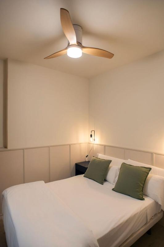 Apartamentos Sorolla House - image 4